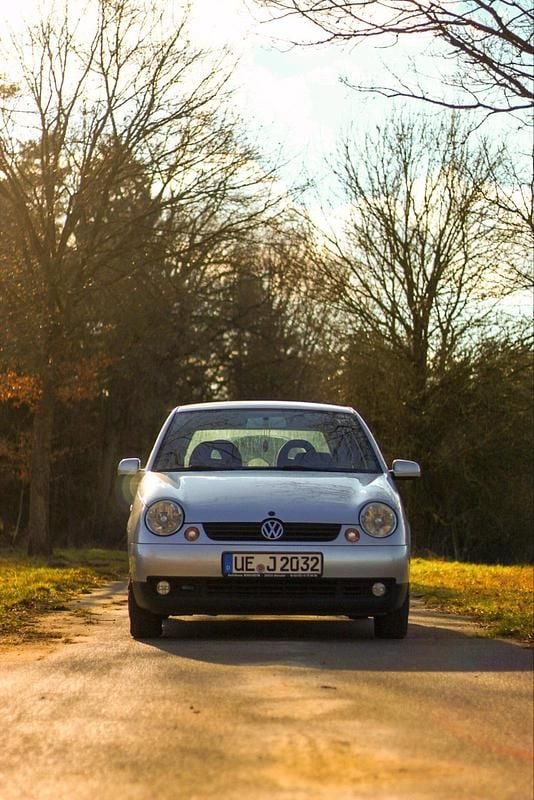 Silber Gebraucht 2005 VW Lupo Kleinwagen | 800 € (Guter Preis) - Bild 1/4