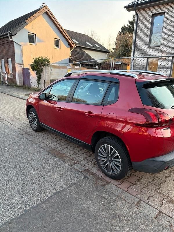 Gebraucht Peugeot 2008 110 PS (80 kW) 2017 Rot SUV