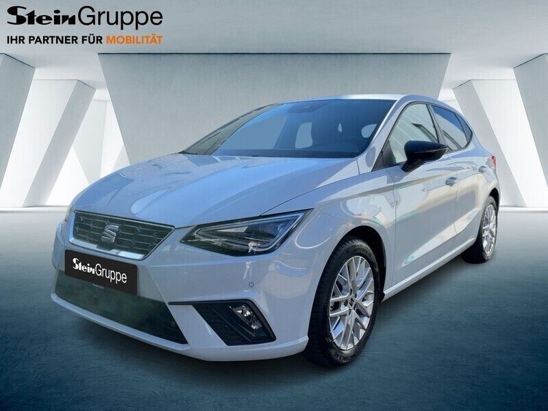 Weiß Gebraucht 2024 Seat Ibiza FR Limousine | 19.330 € (Fairer Preis) - Bild 1/4