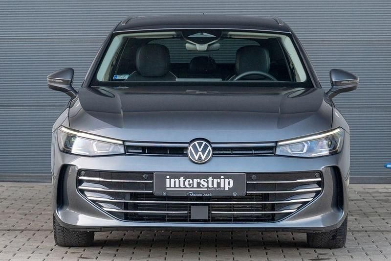 Gebraucht VW Passat IQ Drive 150 PS (110 kW) 2024 Diabasgrau metallic Kombi