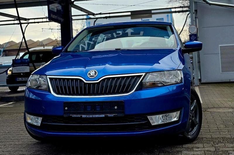 Gebraucht Skoda Rapid Ambition 90 PS (66 kW) 2015 Blau Kleinwagen