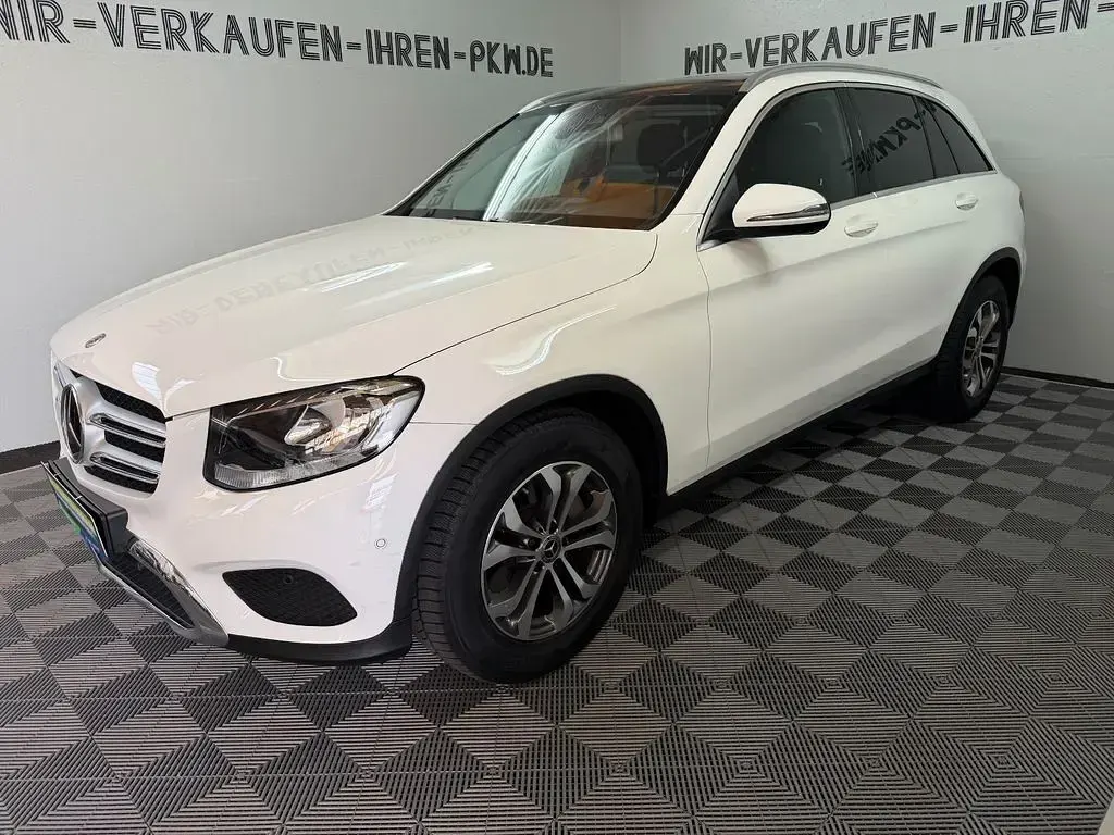 Gebraucht Mercedes GLC250 Exclusive 211 PS (155 kW) 2017 Weiß SUV