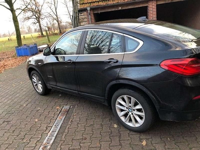Schwarz Gebraucht 2017 BMW X4 Advantage SUV | 20.000 € (Guter Preis) - Bild 1/4