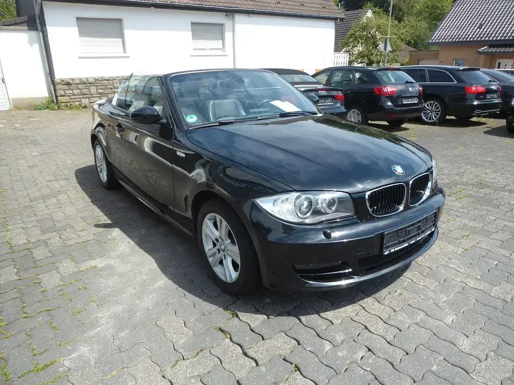 Gebraucht BMW 120 Cabriolet Sport Line 177 PS (130 kW) 2008 Schwarz Cabrio