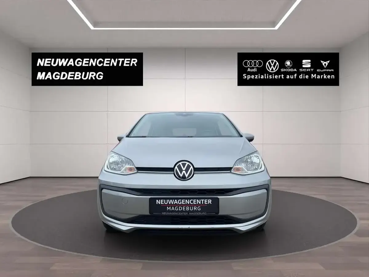 Gebraucht VW up! Move 65 PS (47 kW) 2021 Tungsten silver metallic Kleinwagen