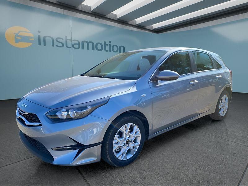 Silber Gebraucht 2025 Kia Ceed Vision Kombi | 23.299 € (Fairer Preis) - Bild 1/4