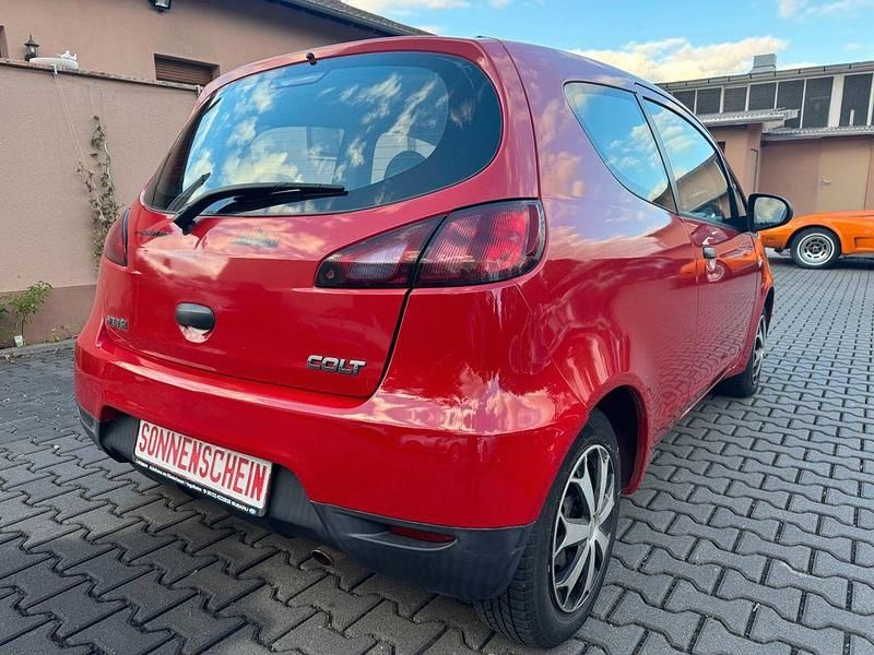 Gebraucht Mitsubishi Colt 95 PS (69 kW) 2009 Rot Kleinwagen