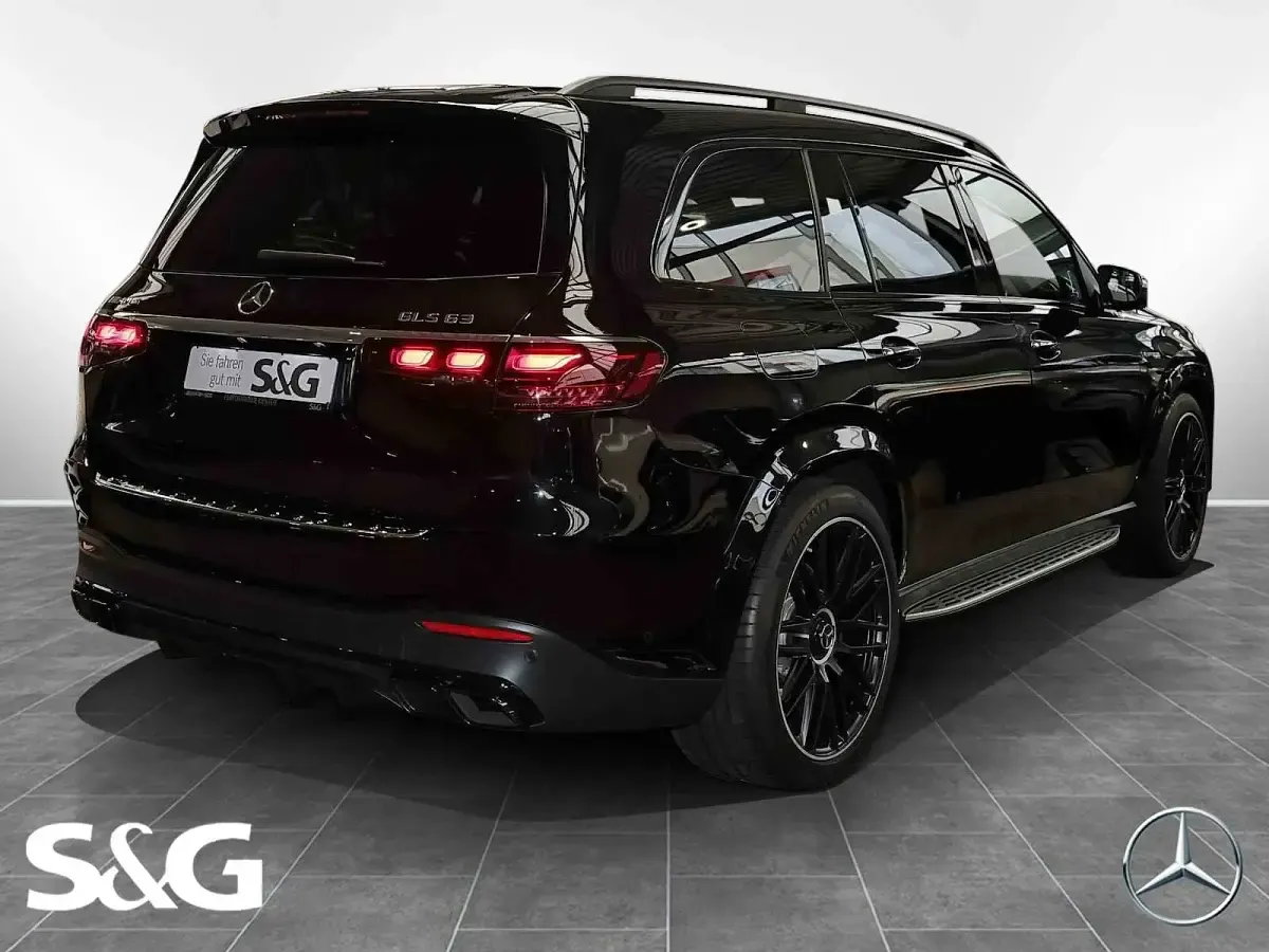 Gebraucht Mercedes GLS63 AMG AMG 612 PS (450 kW) 2026 Metalliclack obsidianschwarz SUV