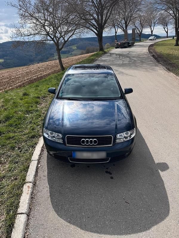 Gebraucht Audi A4 131 PS (96 kW) 2004 Blau Limousine