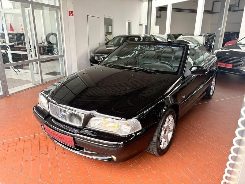 Gebraucht Volvo C70 163 PS (119 kW) 2001 Schwarz Cabrio