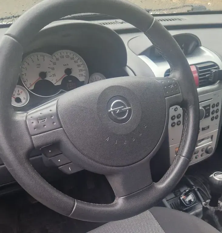 Gebraucht Opel Corsa 60 PS (44 kW) 2006 Silber Kleinwagen