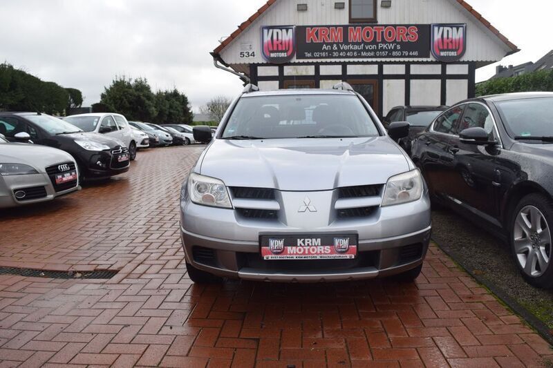 Silber Gebraucht 2006 Mitsubishi Outlander SUV | 2.990 € (Fairer Preis) - Bild 1/4