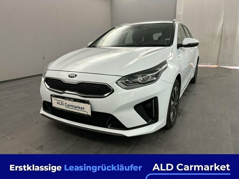 Weiß Gebraucht 2021 Kia Ceed Sportswagon Vision Kombi | 17.480 € (Guter Preis) - Bild 1/4