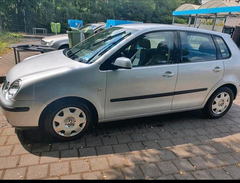 Second-hand VW Polo 75 CP (55 kW) 2002