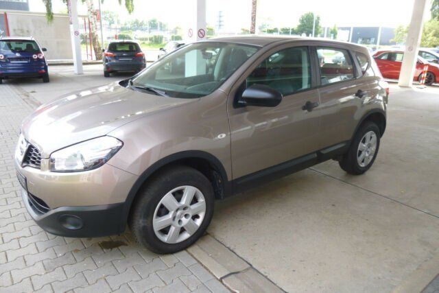 Gebraucht Nissan Qashqai Visia 117 PS (86 kW) 2012 Andere farbe metallic SUV