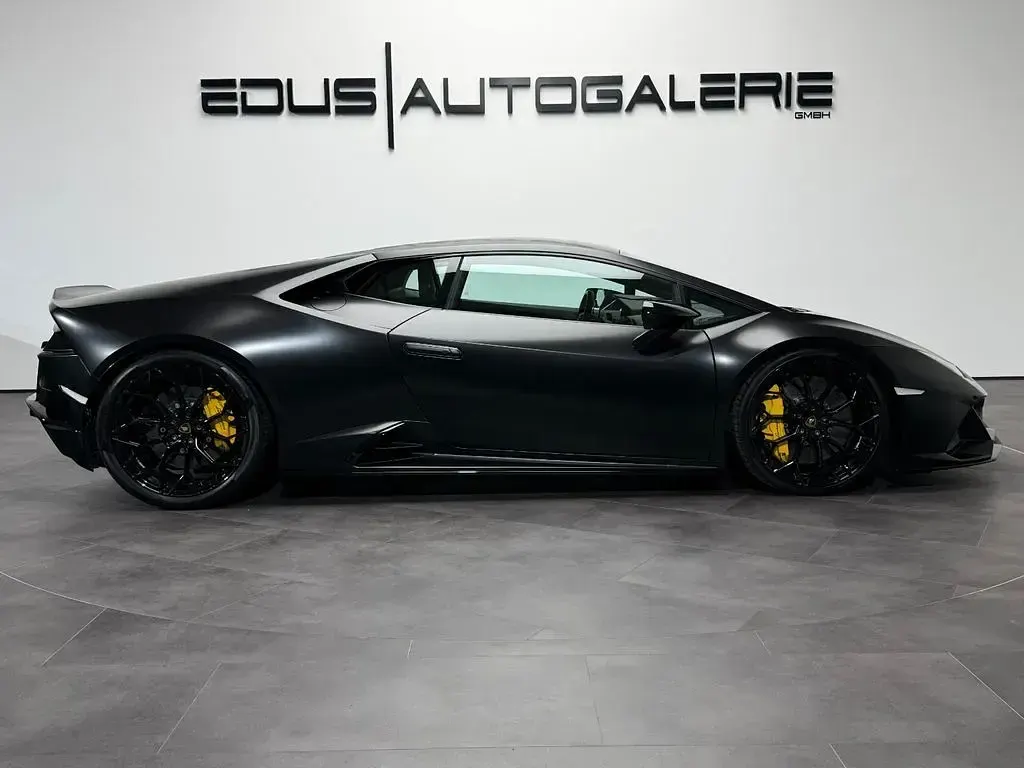 Gebraucht Lamborghini Huracán 640 PS (470 kW) 2023 Schwarz Coupé