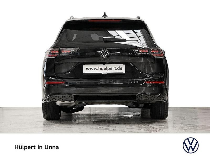 Neu VW Golf VIII R-line 150 PS (110 kW) 2025 Grenadillschwarz metallic Kombi