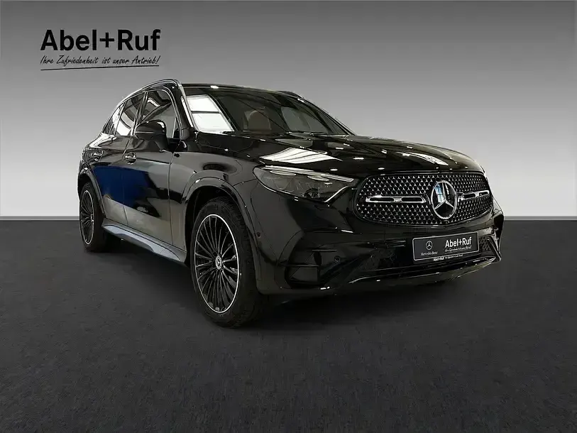 Gebraucht Mercedes GLC450 AMG 367 PS (269 kW) 2026 Schwarz SUV