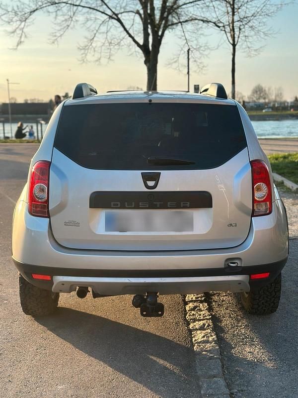Usata Dacia Duster 110 CV (80 kW) 2011 Grigio SUV