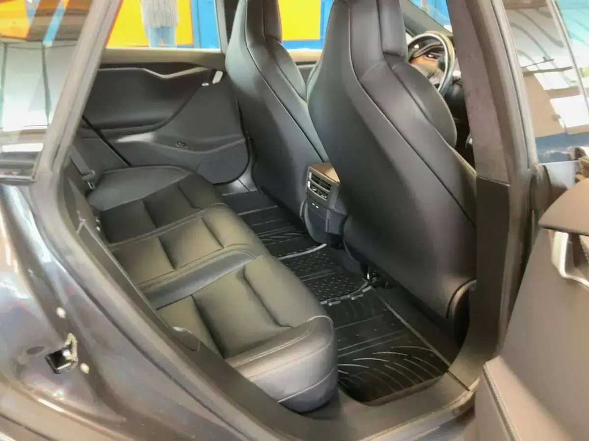 Gebraucht Tesla Model S Standard Range 244 kW (333 PS) 2019 Grau Kleinwagen