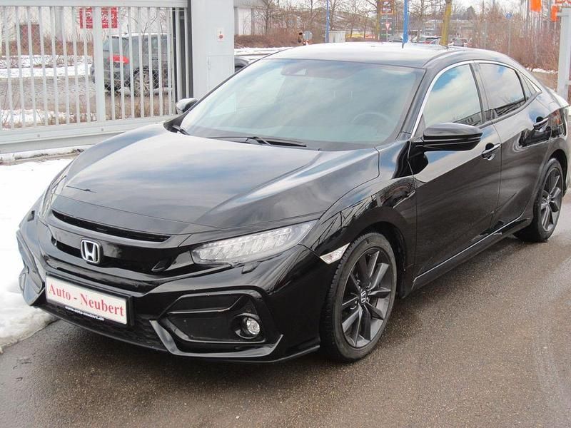 Gebraucht Honda Civic Elegance 126 PS (92 kW) 2021 Crystal black Limousine