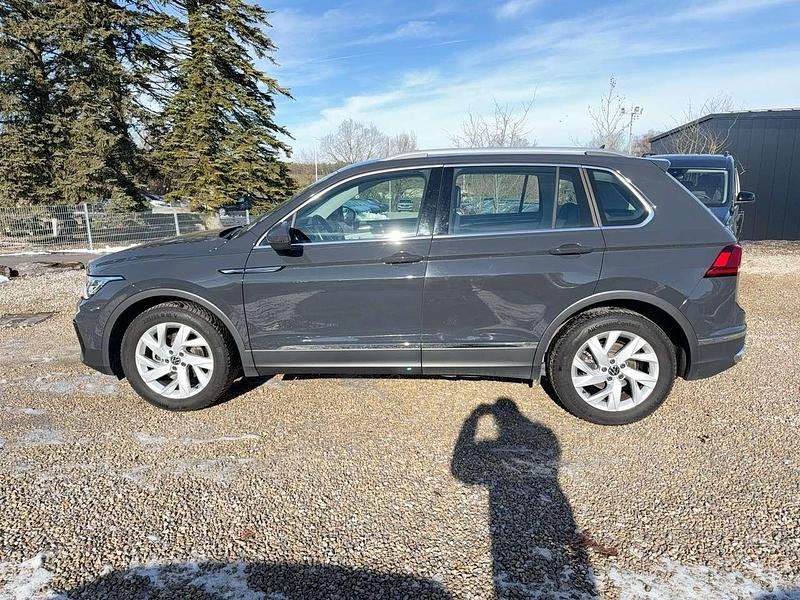 Gebraucht VW Tiguan Elegance 150 PS (110 kW) 2022 Uranograu SUV