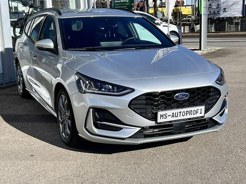 Gebraucht Ford Focus ST-Line X 125 PS (91 kW) 2023 Silber Limousine