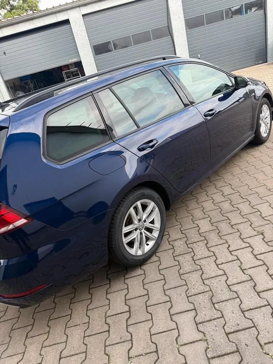 Gebraucht VW Golf VII R 110 PS (80 kW) 2018 Blau Kombi