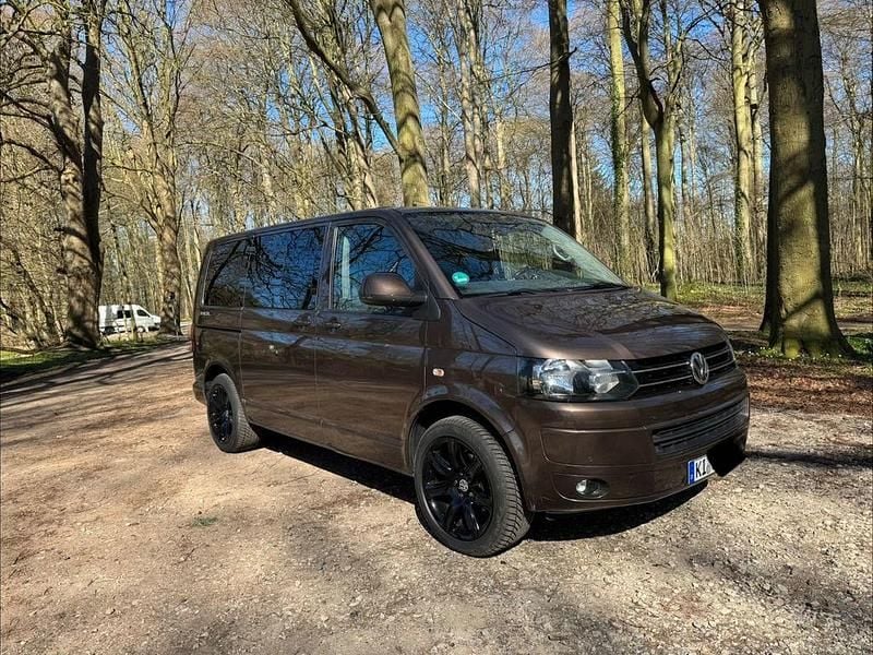 Usata VW T5 140 CV (102 kW) 2013 Marrone Furgone