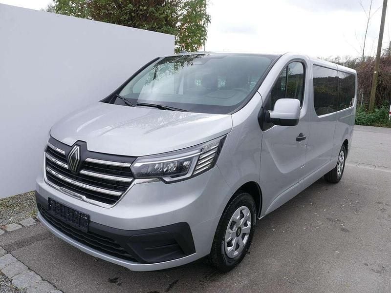 Silber Neu 2025 Renault Trafic Evolution Van | 40.790 € (Guter Preis) - Bild 1/4