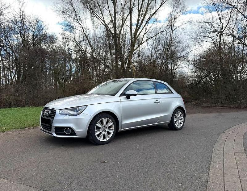 Gebraucht Audi A1 Sport 122 PS (89 kW) 2010 Silber Kleinwagen