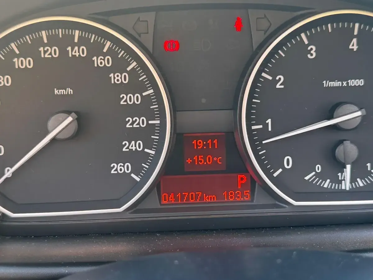 Gebraucht BMW 120 Cabriolet 170 PS (125 kW) 2008 Schwarz Cabrio