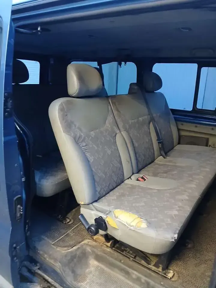 Gebraucht Opel Vivaro 135 PS (99 kW) 2005 Panorama blau (mi2) Van / Kleinbus