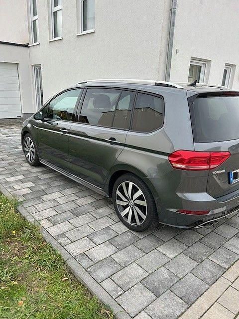Gebraucht VW Touran Join 150 PS (110 kW) 2018 Grau Van / Kleinbus