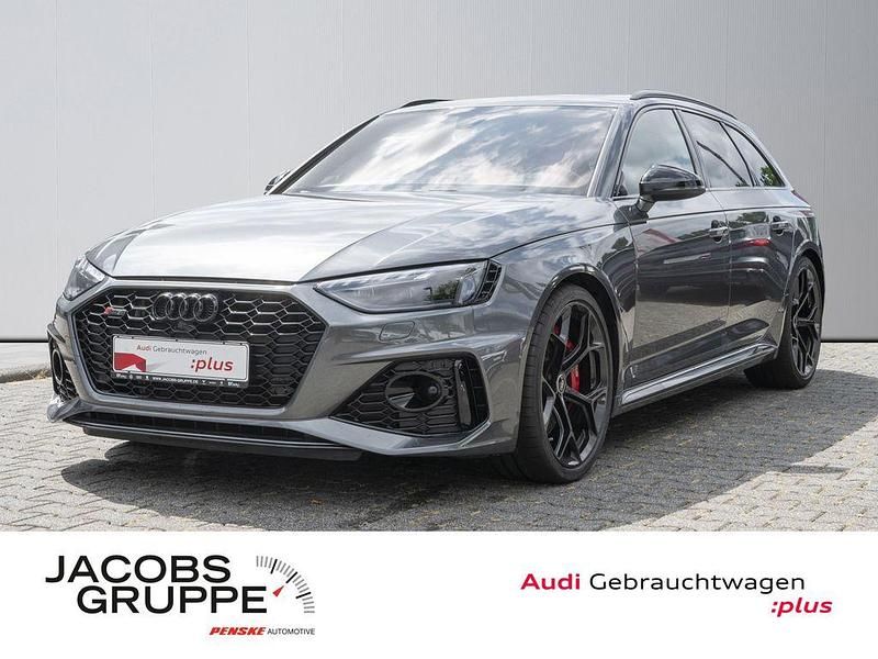 Daytonagrau perleffekt Gebraucht 2024 Audi RS4 Ambiente Kombi | 83.980 € (Teuer) - Bild 1/4