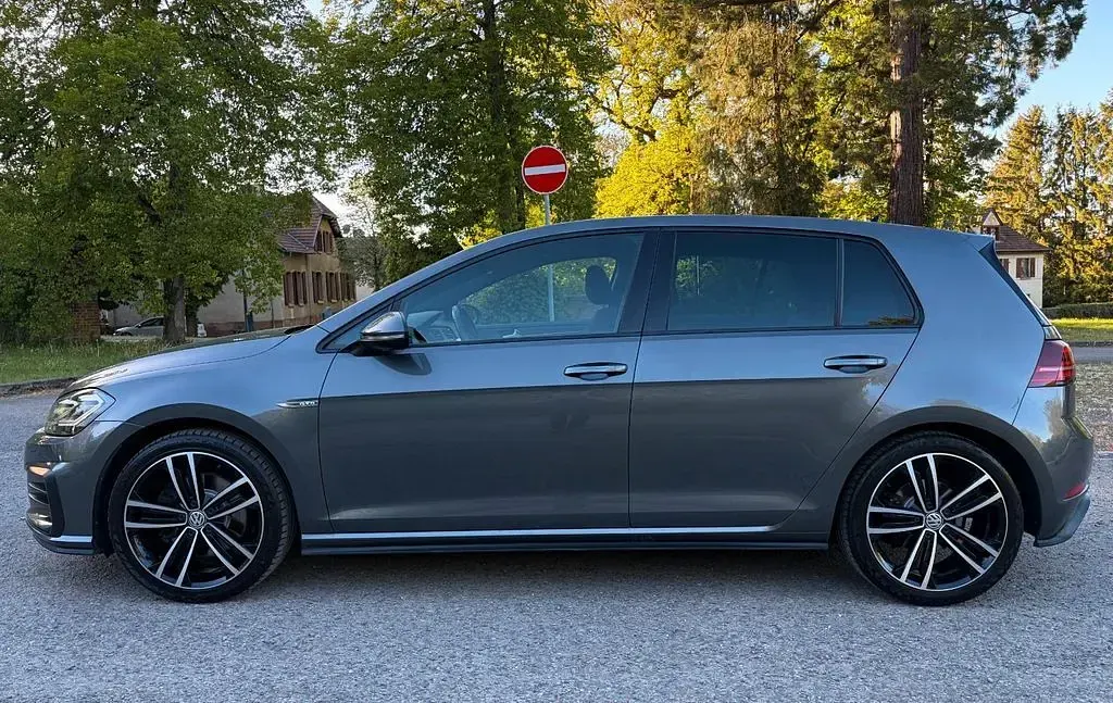 Gebraucht VW Golf VII GTD 184 PS (135 kW) 2017 Grau Limousine