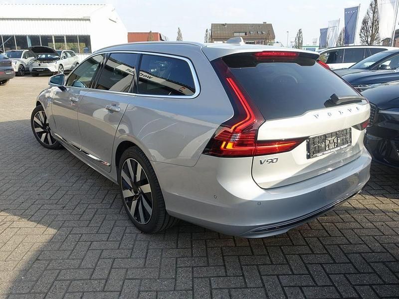 Gebraucht Volvo V90 Plus 398 PS (292 kW) 2025 Silber Kombi