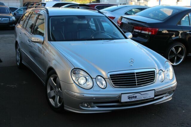 Gebraucht Mercedes E500 Avantgarde 306 PS (225 kW) 2003 Silber metallic Kombi