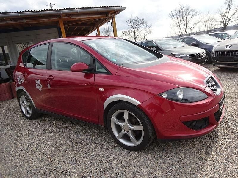 Gebraucht Seat Altea Stylance 105 PS (77 kW) 2004 Rot Van / Kleinbus