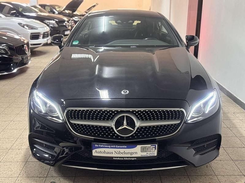 Gebraucht Mercedes E200 AMG line 184 PS (135 kW) 2017 Obsidianschwarz  metalliclack Coupé