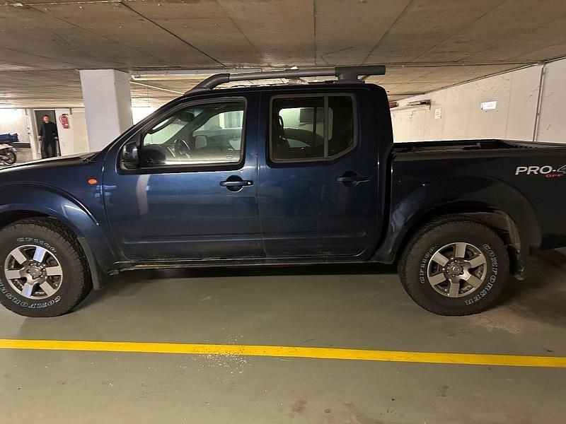 Blau Gebraucht 2010 Nissan Frontier Abholung | 20.990 € - Bild 1/4