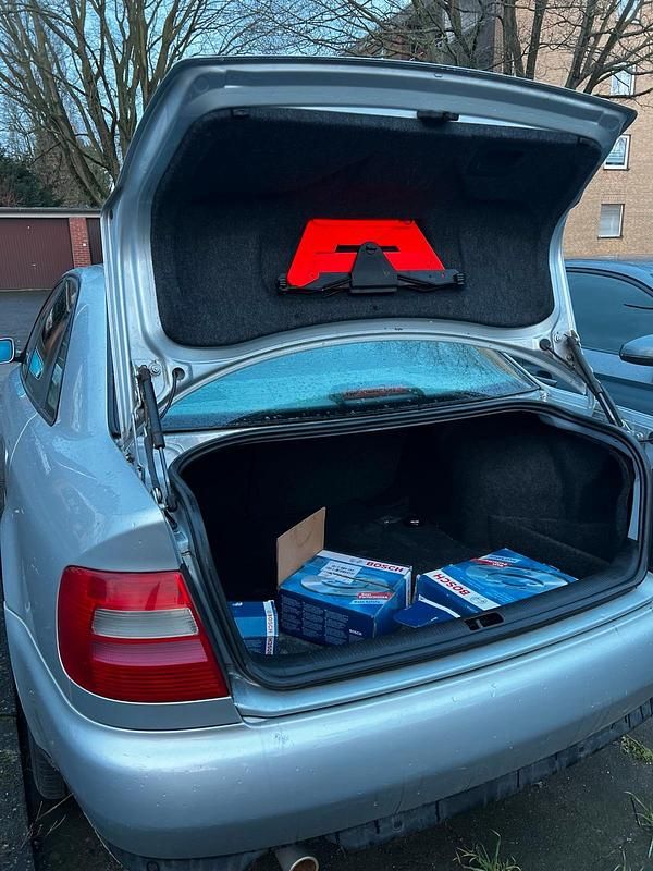 Gebraucht Audi A4 101 PS (74 kW) 1998 Limousine