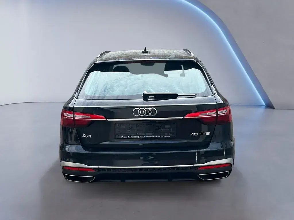 Gebraucht Audi A4 S-Line 204 PS (150 kW) 2023 Schwarz Kombi