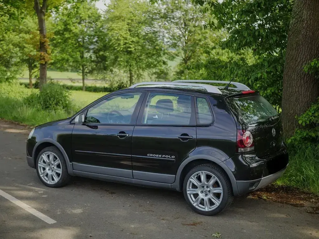 Używany VW Polo Cross 75 KM (55 kW) 2006 Czarny Hatchback