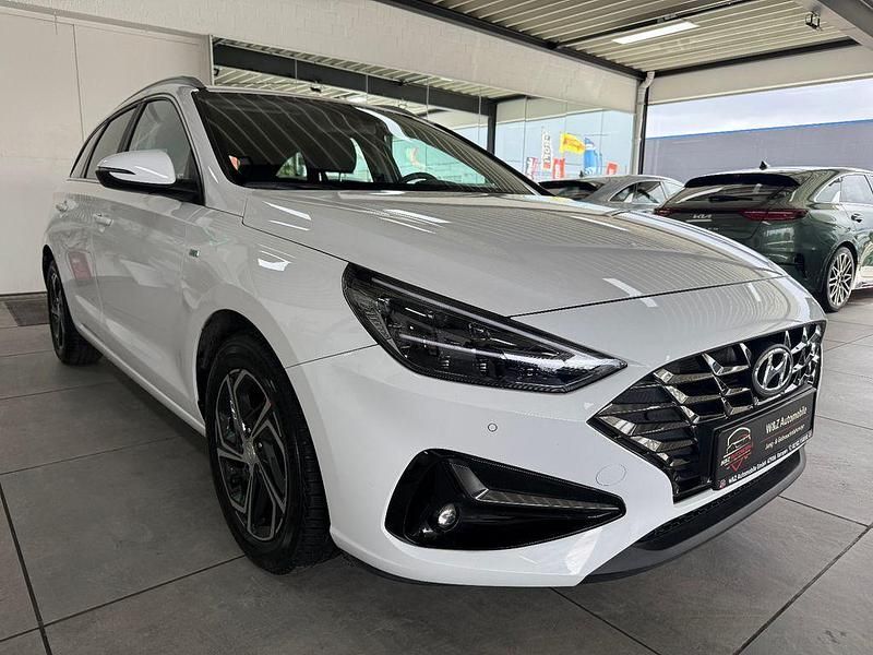 Gebraucht Hyundai i30 160 PS (117 kW) 2022 Weiß Kombi