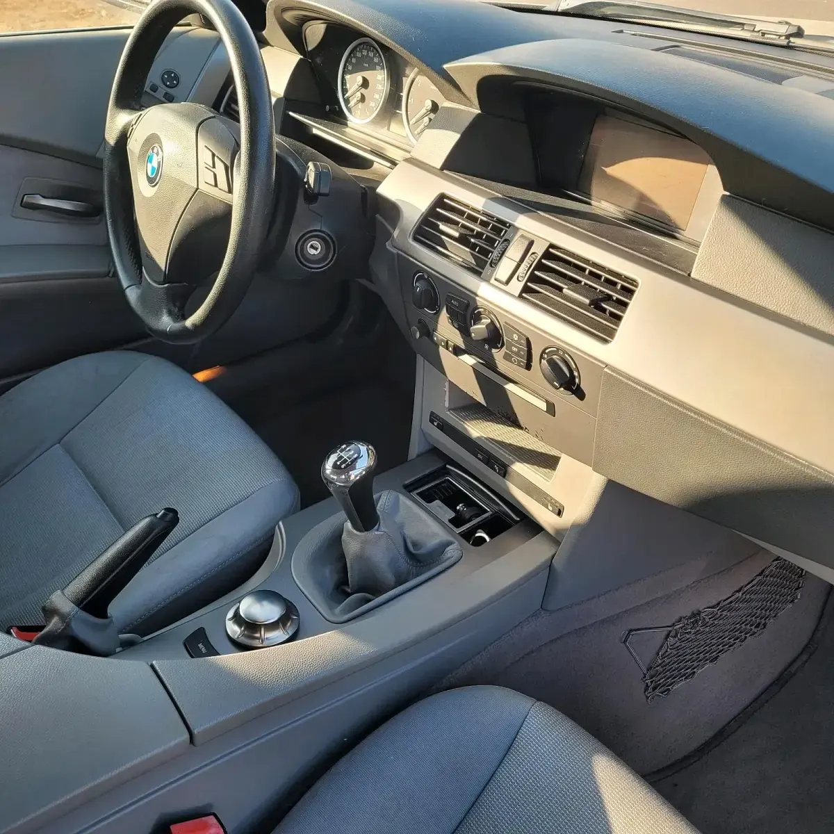 Gebraucht BMW 520 170 PS (125 kW) 2003 Blau Limousine
