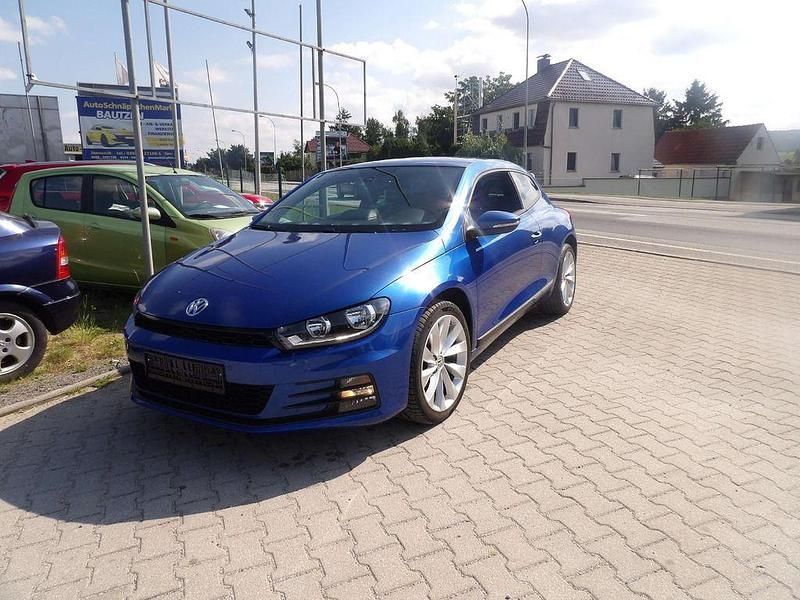 Blau Gebraucht 2015 VW Scirocco Basis Coupé | 13.999 € (Teuer) - Bild 1/4