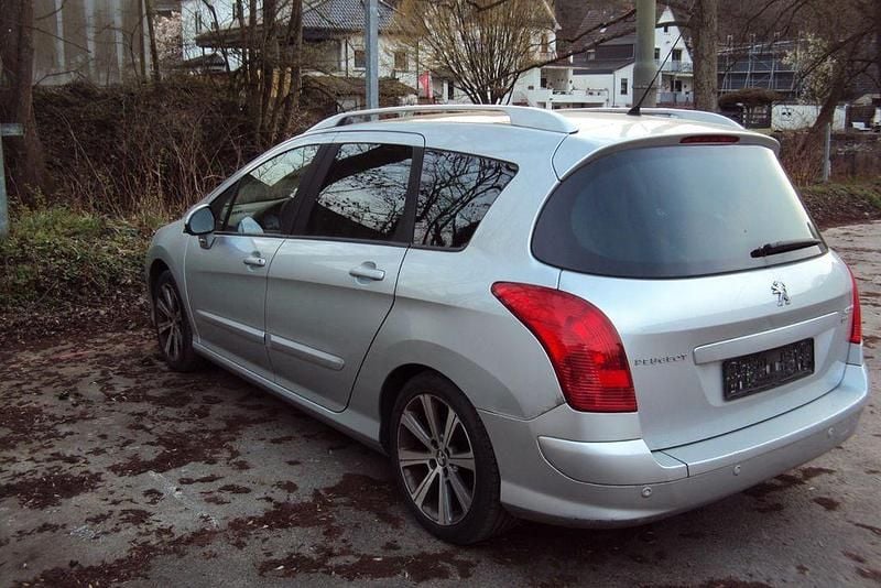 Gebraucht Peugeot 308 SW Allure 111 PS (81 kW) 2012 Kombi
