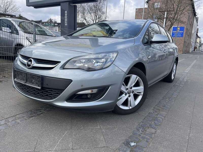 Silbersee metallic Gebraucht 2015 Opel Astra Style Kombi | 5.500 € (Guter Preis) - Bild 1/2