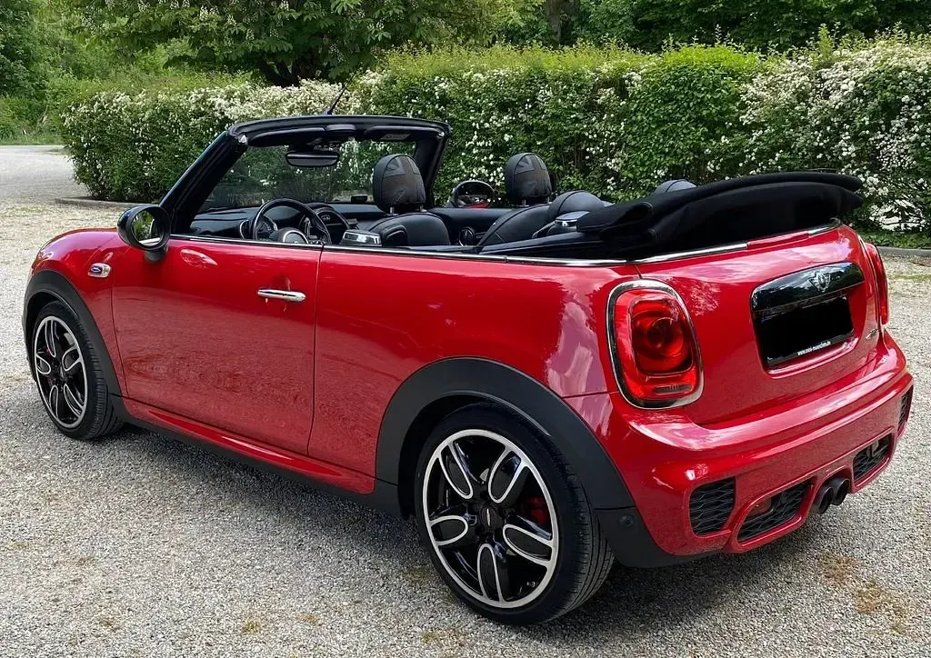 Second-hand Mini John Cooper Works 231 CP (169 kW) 2018 Roșu Hatchback